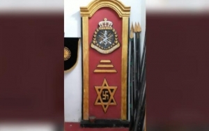 'Raja' Keraton Agung Sejagat Ungkap Makna Logo Mirip Nazi di Singgasananya