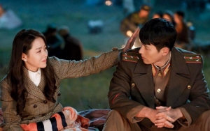 Aktivitas Son Ye Jin dan Hyun Bin di Sela-Sela Syuting 'Crash Landing on You' Ini Sukses Bikin Gemas