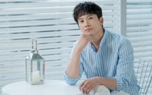 Ji Sung Ungkap Alasan Manis Tidak Takut Menjadi Tua Hingga Bikin Aktor Ganteng Ini Terkagum-kagum
