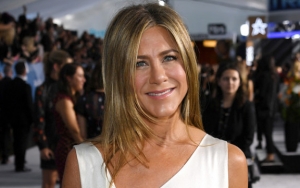 Reaksi Jennifer Aniston Usai Tahu Brad Pitt Memperhatikannya di SAG Awards