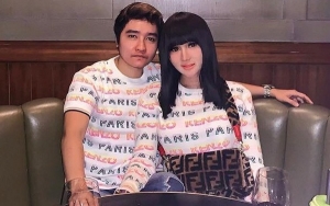  Lucinta Luna Pamer Pantat Meletup, Cara Jalan Abash Aneh Bikin Salfok Pakai Pembalut?