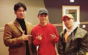 MV 'You' Kolaborasi Dynamic Duo dan Chen Dirilis, Kalem dan Bikin Perasaan Jadi Melankolis
