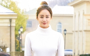 Kim Tae Hee Tertawakan Diri Sendiri Saat Syuting Adegan Kocak Ini di 'Hi Bye, Mama!'