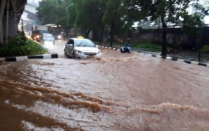 Jakarta Masih Terendam Banjir 3 Meter, Pemprov Salahkan Pemerintah Pusat