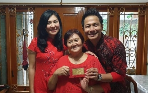 Ibu Delon Thamrin Siapkan Masakan Ini Untuk Momen Imlek Perdana Dengan Aida