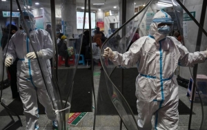 Virus Corona Kian Mewabah, Ombudsman Minta Pemerintah Larang TKA Tiongkok Masuk RI