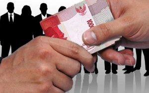 Belum Ada Kasus HAM Selesai, Lokataru Sebut Pemberantasan Korupsi 100 Hari Jokowi Buruk