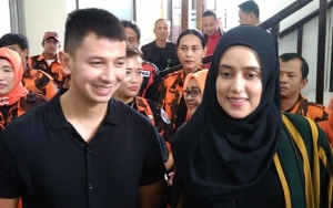 Fairuz A. Rafiq Jadi Saksi di Sidang Trio 'Ikan Asin', Sempat Nangis Saat Bahas Organ Intim