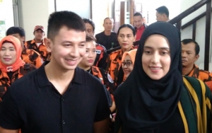 Tangis Fairuz Pecah Hingga Pingsan di Sidang Galih, Hakim Semprot Troublemaker