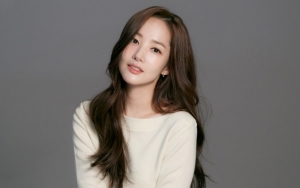 Kesepian, Park Min Young Galau dan Hampir Nangis di Teaser 'I'll Go To You When The Weather Is Nice'
