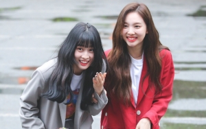 Nayeon Bebas Main-Main Bareng Momo Usai Stalker Halu Pulang, Foto-Foto Pakai Masker Bikin Gemes
