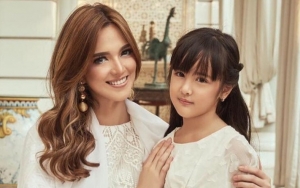 Nia Ramadhani Pamit Kerja, Tangis Nyesek Mikhayla Si Putri Sulung Bikin Iba