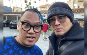 Dulu Saling Sindir, Manisnya Foto Deddy Corbuzier dan Uya Kuya Bikin Pasangan Cemburu