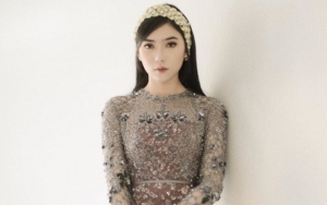 Cantik Bak Princess, Gaun Resepsi Isyana Sarasvati Bikin Melongo Saking Panjangnya