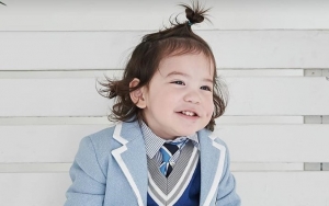 Netizen Super Gemas Lihat Foto Baru Gunhoo 'Superman is Back' Cium Adik Bayinya