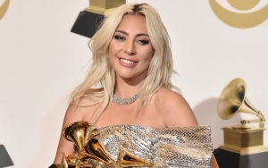 Lady Gaga Pamer Pacar Baru dan Bagikan Foto Super Mesra, Siapa?