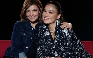 Wajah Najwa Shihab Malu-Malu Diajak Agnez Mo Main TikTok Bikin Fans Gemes