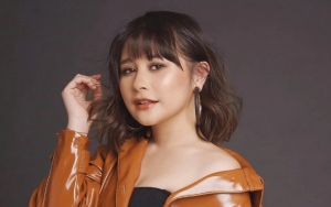  Heboh Prilly Latuconsina Umumkan Pernikahan