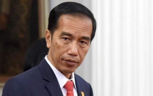 Jokowi 'Enggan' Pulangkan WNI Singapura yang Positif Corona, Kenapa?
