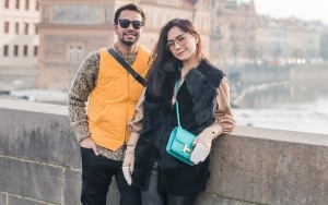 Tampar 'Ejekan Gendut' Aura Kasih, Nagita Seksi Singset Bikin Raffi Gemes Nyium