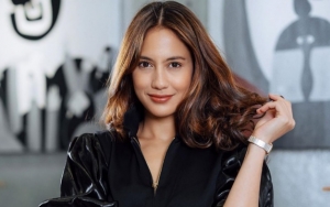 Pevita Pearce Cantik Basah-Basahan, 'Bau' Keringat Bak Wangi Bunga?