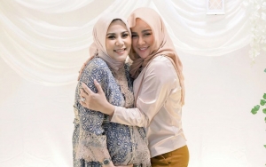 Olla Ramlan Enerjik Bikin Video TikTok, Si Adik Cynthia Ikutan Meski Hamil Tua Dipuji Bumil Lincah