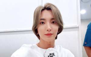 Leeteuk Super Junior Lagi-lagi Kedapatan DM Cewek, Netizen Sebut Kurang Perhatian