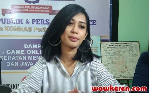 Tangis Histeris Karen Idol Antarkan Sang Putri Kecil ke Peristirahatan Terakhir