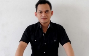 Geger Mbah Mijan 'Bocorkan' Artis 40an Nikah Diam-Diam, Desy Ratnasari?