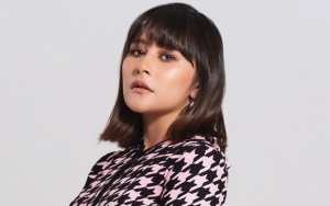 Beli Lampu Kristal untuk Kamar Mandi, Prilly Latuconsina Disemprot Sang Mama