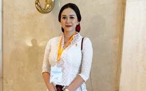 Aura Kasih Keluhkan Kaki Sakit Hingga Kesusahan Jalan Sampai Curiga Kena Guna-Guna