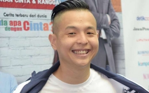 Ernest Prakasa Ungkap Makna Penting Kemenangan 'Parasite' dan Kesamaan dengan Film 'Dua Garis Biru'