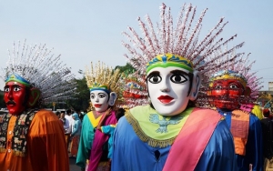 Berpotensi Rendahkan Budaya Betawi, Pemprov DKI Bakal Larang Ondel-Ondel Mengamen