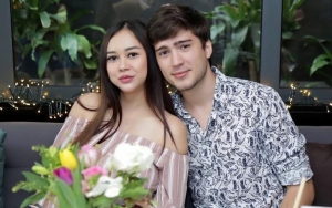 Sempat Diterpa Isu Cerai, Aura Kasih Rayakan Hari Valentine Bareng Suami dan Anak