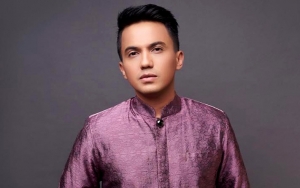 Sahrul Gunawan Bagikan Momen Saat Video Call Bareng Calon Istri, Paras Cantik Jadi Sorotan