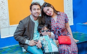 Raffi Ahmad dan Nagita Slavina Umrah Bareng Keluarga, Ini Alasan Mama Amy Tak Ikut
