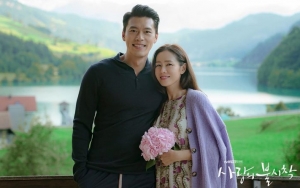 Hyun Bin dan Son Ye Jin Jadi Bahan Gosip Usai Kenakan Baju Couple di Wrap Up Party Drama