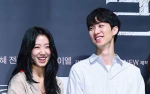 Garap Film Park Shin Hye 'Call', Sutradara Muda Ini Jadi Hot Topik Saking Gantengnya