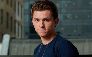 Tom Holland Mendadak Hapus Aplikasi Instagram, Kenapa?