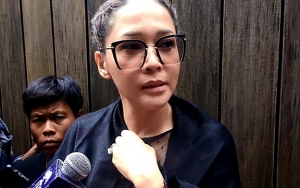  Sempat Pesan Mie Instan, Maia Estianty Ungkap Kronologi Kematian Ashraf Sinclair