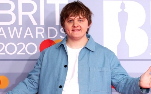 Akui Bersyukur Neneknya Meninggal, Pidato Lewis Capaldi di BRIT Awards 2020 Ini Jadi Viral