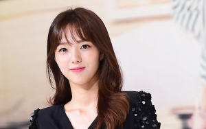 Tim Produksi Puji Pesona Chae Soo Bin di Lokasi Syuting 'A Piece of Your Mind'