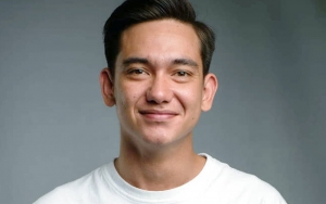 Bukan Vanesha Prescilla, Adipati Dolken Sebut Penyanyi ini Sebagai 'Mantan Terindah'