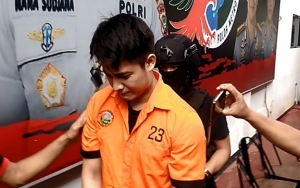  Aulia Farhan 'Anak Langit' Menangis Diciduk Polisi, Alasan Pakai Narkoba Ikut-ikutan Teman