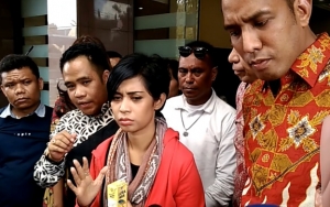 Karen Idol Penuhi Panggilan Polisi Usai Laporkan Arya Atas Dugaan Pengeroyokan