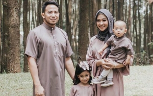 Anak Punya Alergi, Poppy Bunga Sebut Sang Suami Suka Pilih-Pilih Lingkungan Bermain