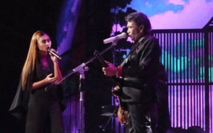 Rhoma Irama Puji Kemampuan Novia Saat Duet Bareng Di Grand Final ‘Indonesian Idol’