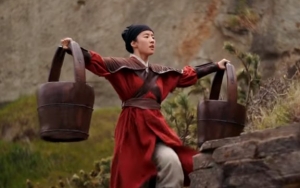 Simak Transformasi 'Mulan' Jadi Prajurit Pria di Teaser Baru Ini