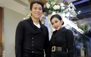 Syahrini Unggah Video Romantis Untuk Rayakan Anniversary Pernikahan, Akhirnya Buka Kolom Komentar