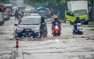 Banjir Masih Rendam Total Jakarta, Kepala BPBD Justru Undurkan Diri